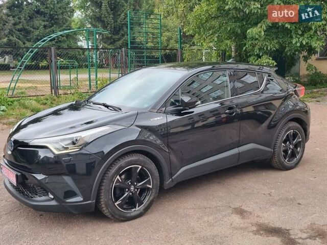 Чорний Тойота C-HR, об'ємом двигуна 1.8 л та пробігом 105 тис. км за 24800 $, фото 1 на Automoto.ua