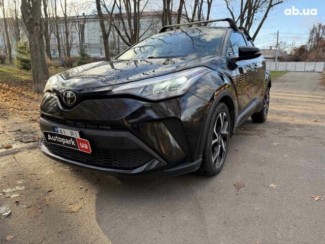 Чорний Тойота C-HR, об'ємом двигуна 2 л та пробігом 38 тис. км за 21990 $, фото 1 на Automoto.ua