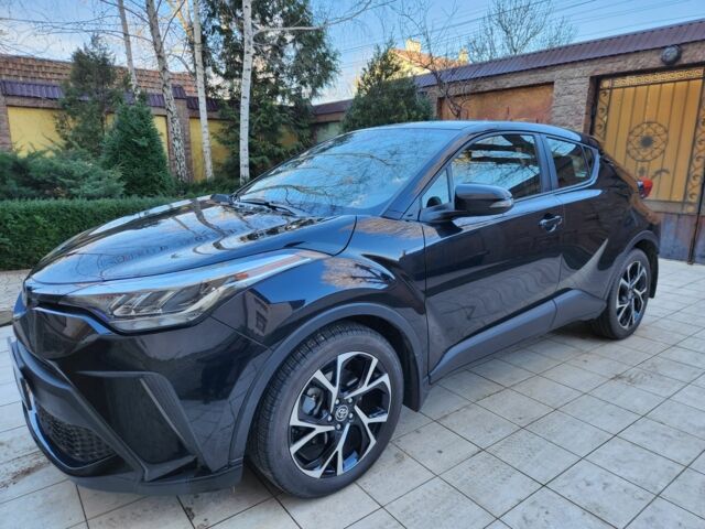 Чорний Тойота C-HR, об'ємом двигуна 2 л та пробігом 25 тис. км за 24500 $, фото 1 на Automoto.ua