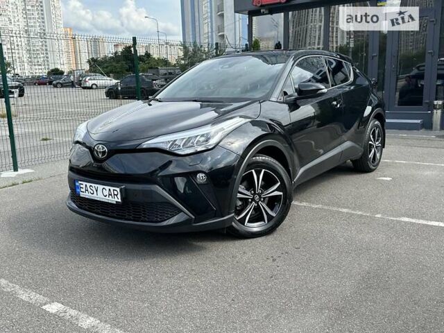 Чорний Тойота C-HR, об'ємом двигуна 1.2 л та пробігом 9 тис. км за 28900 $, фото 1 на Automoto.ua