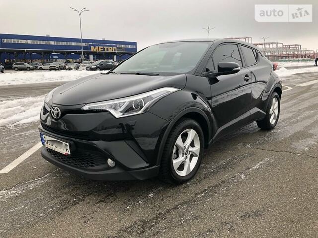 Черный Тойота C-HR, объемом двигателя 1.2 л и пробегом 18 тыс. км за 26400 $, фото 1 на Automoto.ua