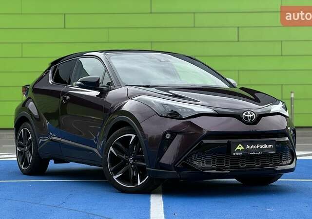 Фіолетовий Тойота C-HR, об'ємом двигуна 1.8 л та пробігом 42 тис. км за 33000 $, фото 1 на Automoto.ua