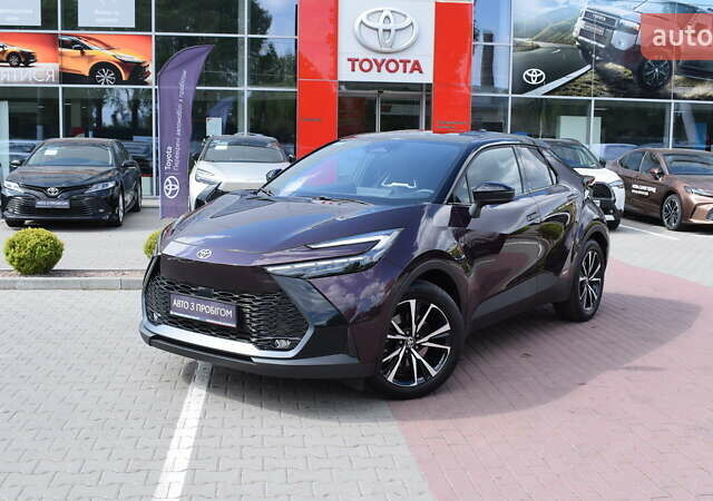 Фіолетовий Тойота C-HR, об'ємом двигуна 1.99 л та пробігом 17 тис. км за 39500 $, фото 1 на Automoto.ua