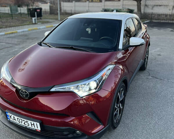 Красный Тойота C-HR, объемом двигателя 1.99 л и пробегом 60 тыс. км за 21500 $, фото 1 на Automoto.ua