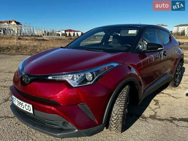 Красный Тойота C-HR, объемом двигателя 1.99 л и пробегом 99 тыс. км за 18000 $, фото 1 на Automoto.ua
