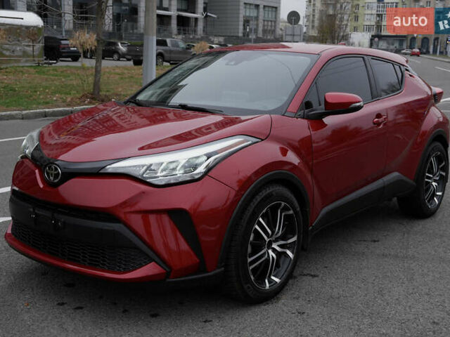 Красный Тойота C-HR, объемом двигателя 2 л и пробегом 73 тыс. км за 18800 $, фото 1 на Automoto.ua
