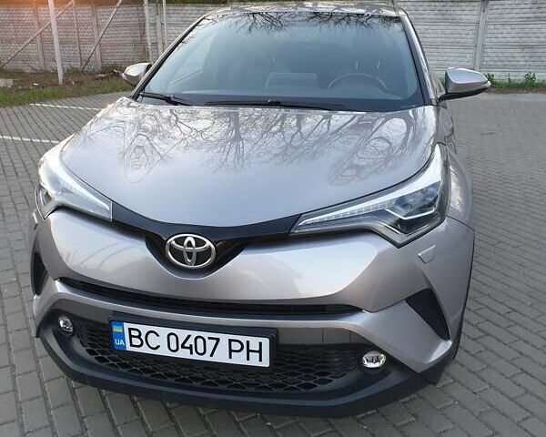 Тойота C-HR, об'ємом двигуна 1.2 л та пробігом 75 тис. км за 16900 $, фото 1 на Automoto.ua