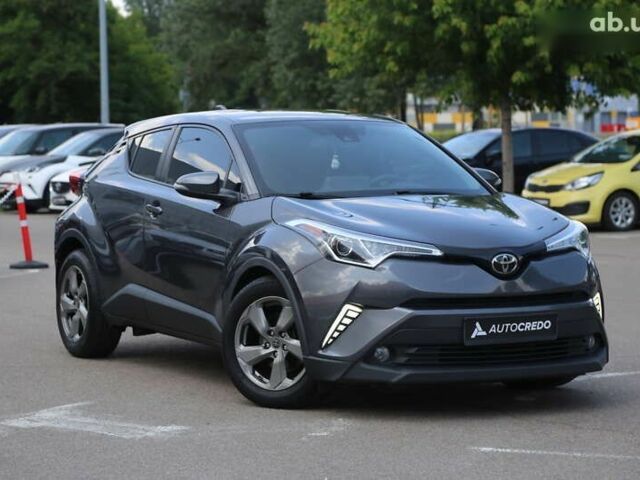 Тойота C-HR, объемом двигателя 2 л и пробегом 138 тыс. км за 17900 $, фото 1 на Automoto.ua