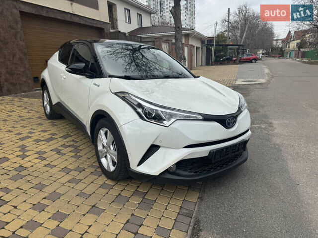 Тойота C-HR, объемом двигателя 1.8 л и пробегом 75 тыс. км за 19500 $, фото 1 на Automoto.ua