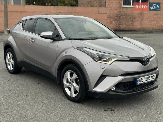 Тойота C-HR 2019 у Дніпро (Дніпропетровську) на Automoto.ua Тойота C-HR, об'ємом двигуна 1.2 л та пробігом 120 тис. км за 22000 $, фото 1 на Automoto.ua