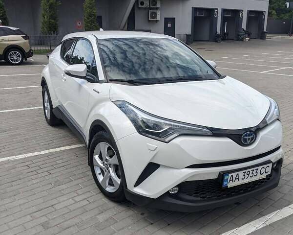 Тойота C-HR, объемом двигателя 1.8 л и пробегом 45 тыс. км за 28500 $, фото 1 на Automoto.ua