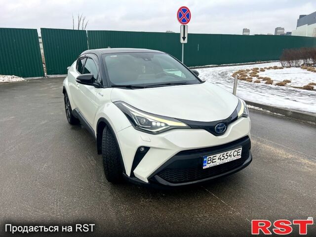 Тойота C-HR, объемом двигателя 2 л и пробегом 63 тыс. км за 27900 $, фото 1 на Automoto.ua