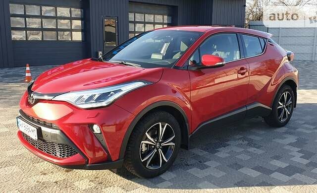 Тойота C-HR, объемом двигателя 1.2 л и пробегом 1 тыс. км за 26500 $, фото 1 на Automoto.ua