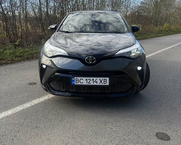 Тойота C-HR, об'ємом двигуна 1.8 л та пробігом 28 тис. км за 25500 $, фото 1 на Automoto.ua