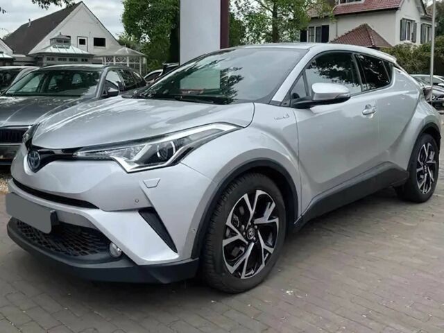 Сірий Тойота C-HR, об'ємом двигуна 1.8 л та пробігом 33 тис. км за 12000 $, фото 1 на Automoto.ua