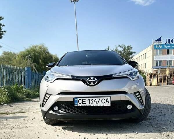 Серый Тойота C-HR, объемом двигателя 1.2 л и пробегом 80 тыс. км за 18500 $, фото 1 на Automoto.ua
