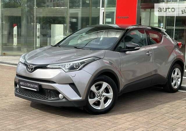 Сірий Тойота C-HR, об'ємом двигуна 1.99 л та пробігом 152 тис. км за 18837 $, фото 1 на Automoto.ua