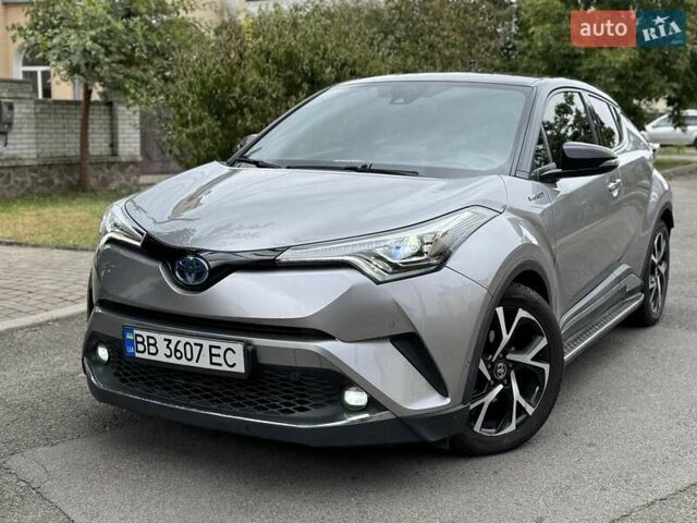 Сірий Тойота C-HR, об'ємом двигуна 1.8 л та пробігом 90 тис. км за 23400 $, фото 1 на Automoto.ua