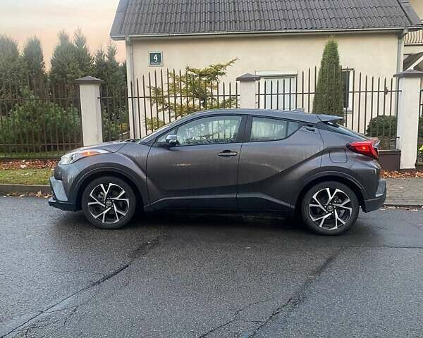 Сірий Тойота C-HR, об'ємом двигуна 1.99 л та пробігом 78 тис. км за 17000 $, фото 1 на Automoto.ua