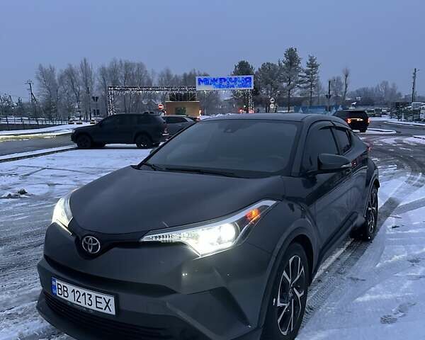 Сірий Тойота C-HR, об'ємом двигуна 1.99 л та пробігом 105 тис. км за 18000 $, фото 1 на Automoto.ua