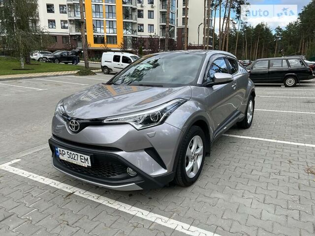 Сірий Тойота C-HR, об'ємом двигуна 1.2 л та пробігом 39 тис. км за 21900 $, фото 1 на Automoto.ua