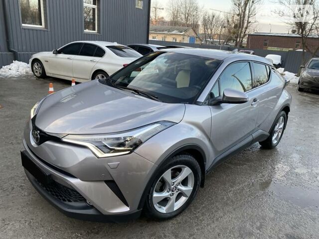 Сірий Тойота C-HR, об'ємом двигуна 1.2 л та пробігом 54 тис. км за 24000 $, фото 1 на Automoto.ua