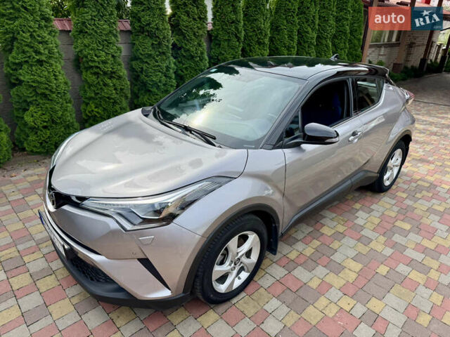 Сірий Тойота C-HR, об'ємом двигуна 1.99 л та пробігом 92 тис. км за 18700 $, фото 1 на Automoto.ua