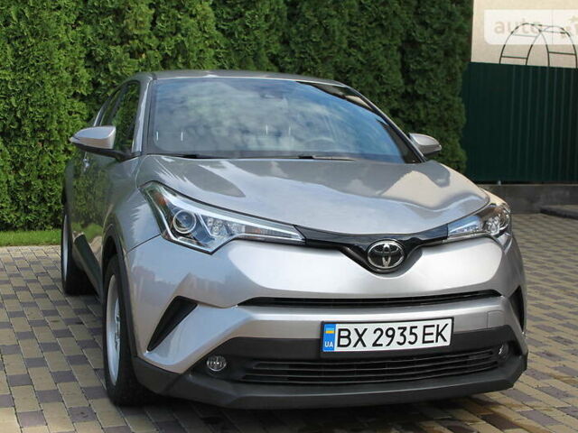 Серый Тойота C-HR, объемом двигателя 2 л и пробегом 36 тыс. км за 20450 $, фото 1 на Automoto.ua