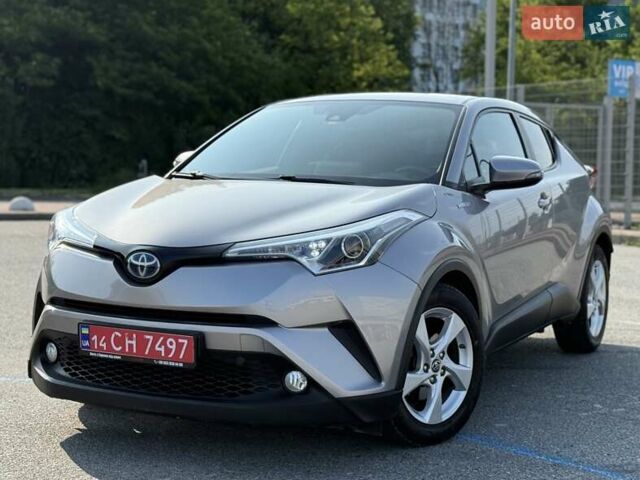 Сірий Тойота C-HR, об'ємом двигуна 1.8 л та пробігом 80 тис. км за 20700 $, фото 1 на Automoto.ua