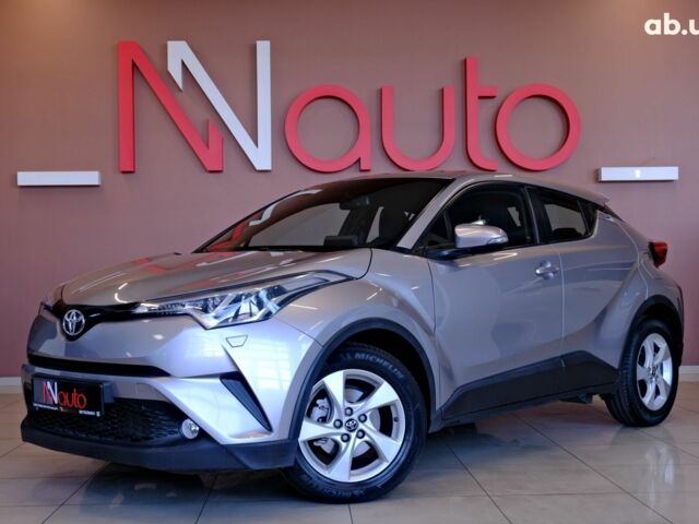 Серый Тойота C-HR, объемом двигателя 1.2 л и пробегом 52 тыс. км за 18900 $, фото 1 на Automoto.ua