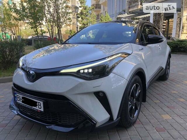 Сірий Тойота C-HR, об'ємом двигуна 1.99 л та пробігом 11 тис. км за 32700 $, фото 1 на Automoto.ua