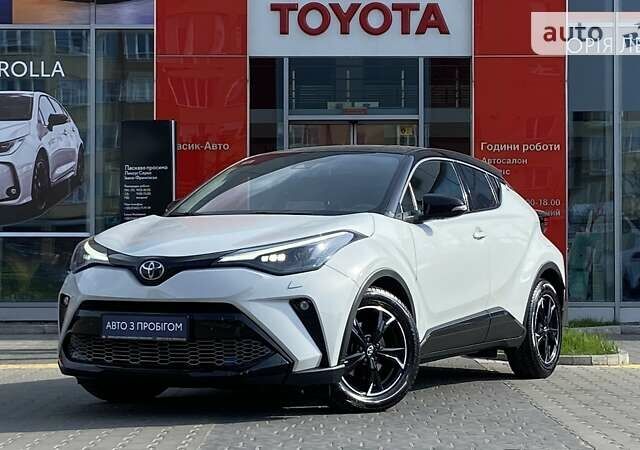 Сірий Тойота C-HR, об'ємом двигуна 1.99 л та пробігом 20 тис. км за 34300 $, фото 1 на Automoto.ua