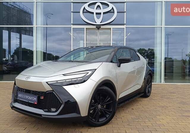 Серый Тойота C-HR, объемом двигателя 1.99 л и пробегом 1 тыс. км за 42946 $, фото 1 на Automoto.ua
