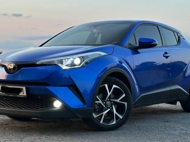 Синий Тойота C-HR, объемом двигателя 2 л и пробегом 41 тыс. км за 16999 $, фото 1 на Automoto.ua