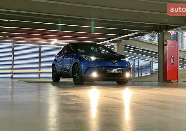 Синій Тойота C-HR, об'ємом двигуна 1.8 л та пробігом 79 тис. км за 22600 $, фото 1 на Automoto.ua