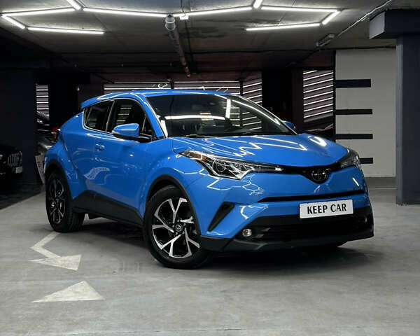 Синий Тойота C-HR, объемом двигателя 1.99 л и пробегом 95 тыс. км за 22500 $, фото 1 на Automoto.ua