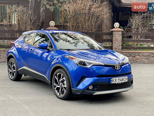 Синий Тойота C-HR, объемом двигателя 1.99 л и пробегом 62 тыс. км за 17899 $, фото 1 на Automoto.ua