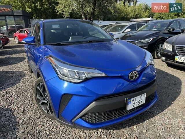 Синий Тойота C-HR, объемом двигателя 2 л и пробегом 88 тыс. км за 23950 $, фото 1 на Automoto.ua