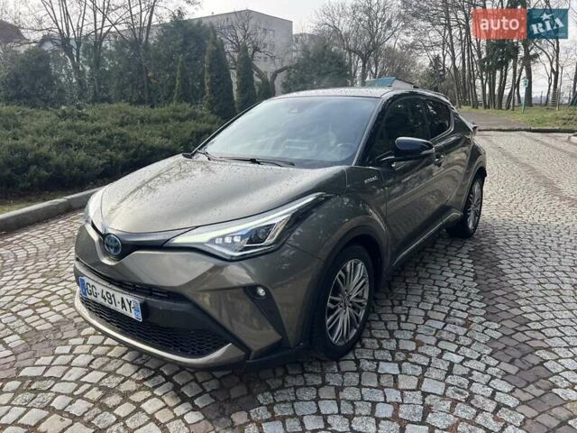 Зеленый Тойота C-HR, объемом двигателя 1.99 л и пробегом 56 тыс. км за 26500 $, фото 1 на Automoto.ua
