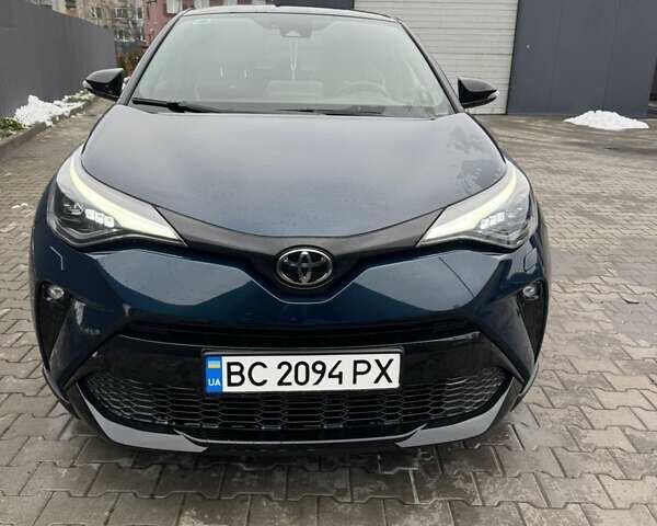 Зеленый Тойота C-HR, объемом двигателя 1.99 л и пробегом 10 тыс. км за 33700 $, фото 1 на Automoto.ua