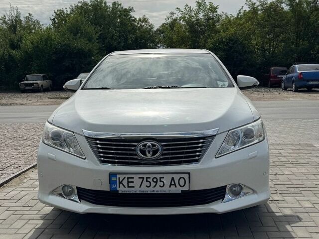 Білий Тойота Камрі, об'ємом двигуна 2.49 л та пробігом 265 тис. км за 12000 $, фото 1 на Automoto.ua