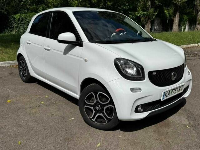 Белый Тойота Камри, объемом двигателя 2.5 л и пробегом 240 тыс. км за 12300 $, фото 1 на Automoto.ua