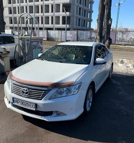 Білий Тойота Камрі, об'ємом двигуна 2.5 л та пробігом 360 тис. км за 13300 $, фото 1 на Automoto.ua