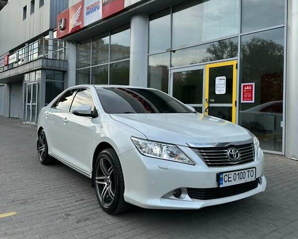 Білий Тойота Камрі, об'ємом двигуна 2.49 л та пробігом 315 тис. км за 12999 $, фото 1 на Automoto.ua