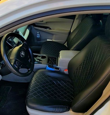 Белый Тойота Камри, объемом двигателя 2.5 л и пробегом 220 тыс. км за 13000 $, фото 1 на Automoto.ua