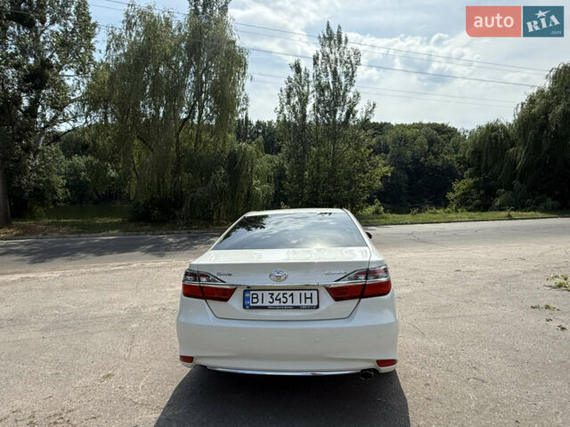 Белый Тойота Камри, объемом двигателя 2.49 л и пробегом 130 тыс. км за 17800 $, фото 1 на Automoto.ua