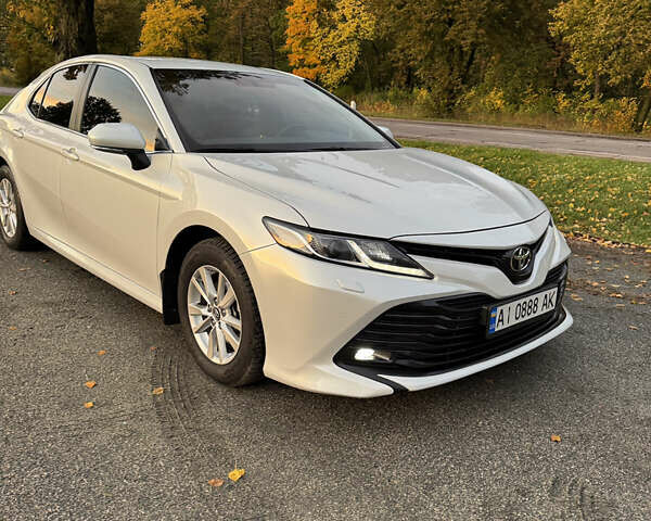 Білий Тойота Камрі, об'ємом двигуна 2.49 л та пробігом 150 тис. км за 21999 $, фото 1 на Automoto.ua