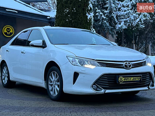 Білий Тойота Камрі, об'ємом двигуна 3.46 л та пробігом 148 тис. км за 20800 $, фото 1 на Automoto.ua