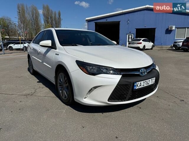 Белый Тойота Камри, объемом двигателя 2.5 л и пробегом 158 тыс. км за 14900 $, фото 1 на Automoto.ua