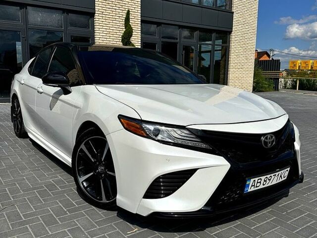 Білий Тойота Камрі, об'ємом двигуна 3.5 л та пробігом 123 тис. км за 28500 $, фото 1 на Automoto.ua